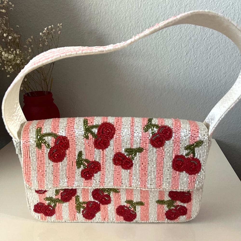 Cherry Beaded Handbag - Picture 6 of 7